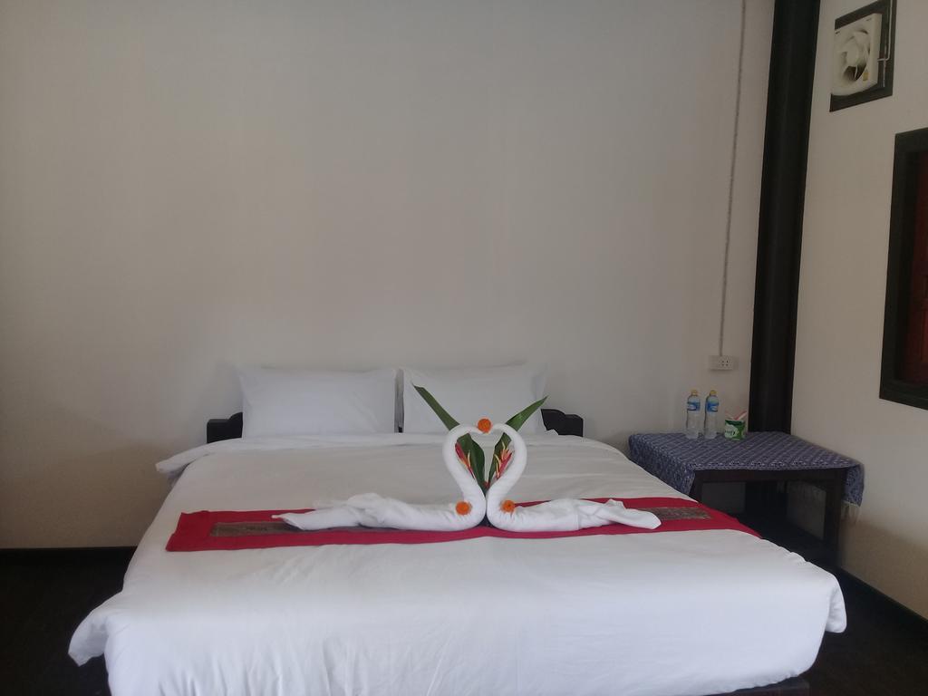 Thongdam Guesthouse Ban O Экстерьер фото